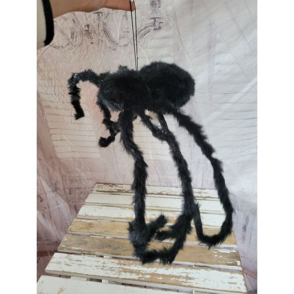 Fun world spider hanging Halloween prop plush stuffed decor home office table - Picture 2 of 6
